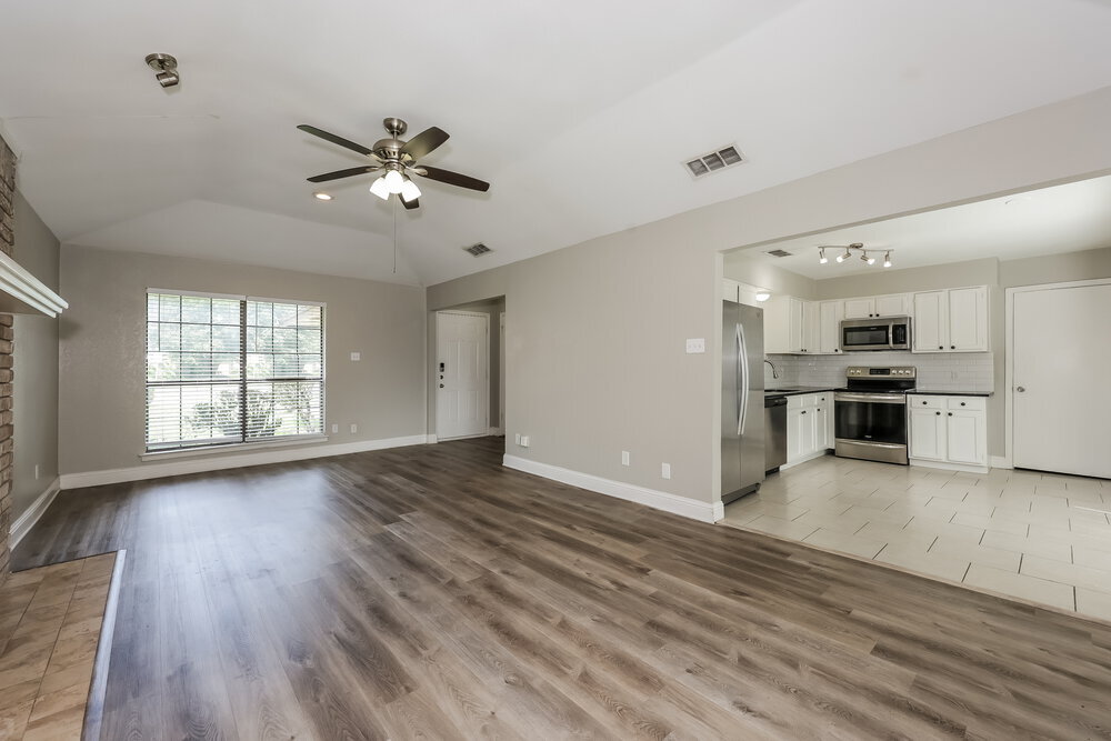 Building Photo - 7051 S Meadow Dr E