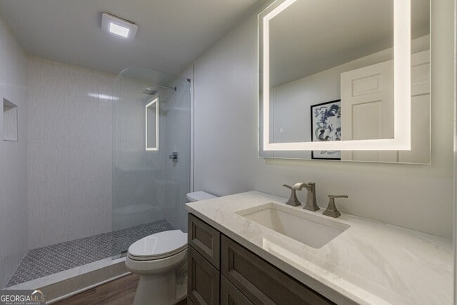 Building Photo - 459 Atlanta Country Club Dr