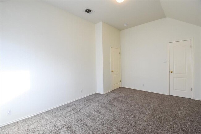 Building Photo - 2101 Smoke Tree Trail