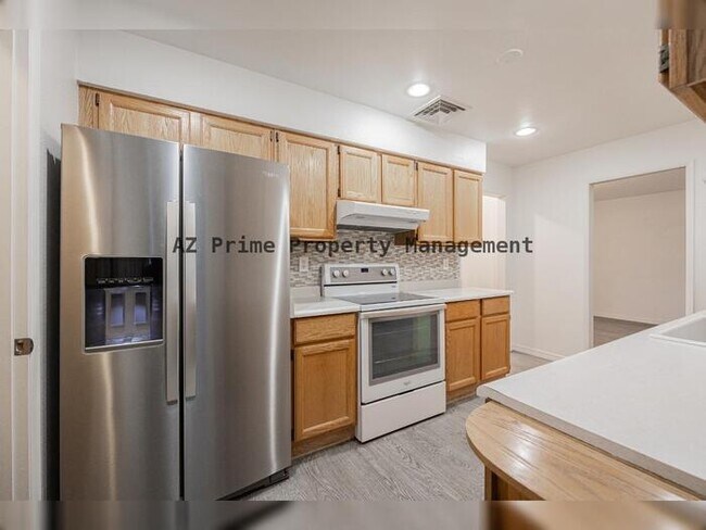 Building Photo - 428 E Fremont Dr