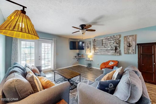 Building Photo - 8013 Beach Dr