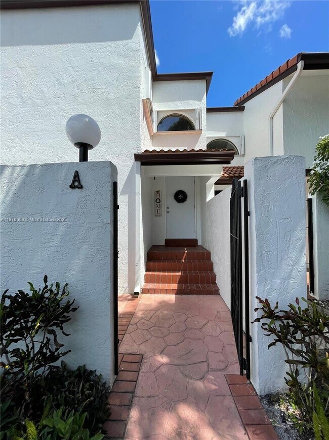 Primary Photo - 16476 SW 76th St