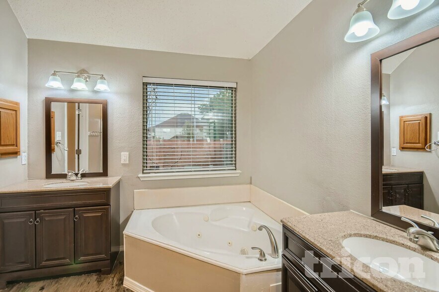 Building Photo - 5720 Colorado Ct