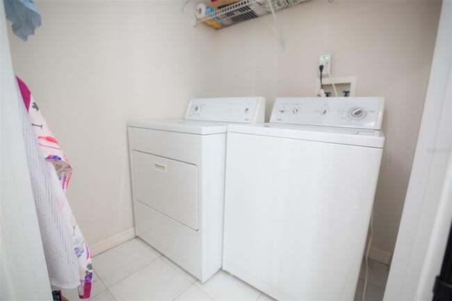 Building Photo - 4737 Chalfont Dr