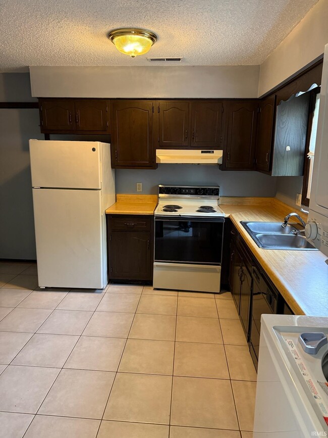 Building Photo - 519 Villa Park Ct