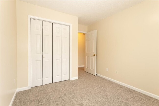 Building Photo - 1471 Riverrock Trail SW