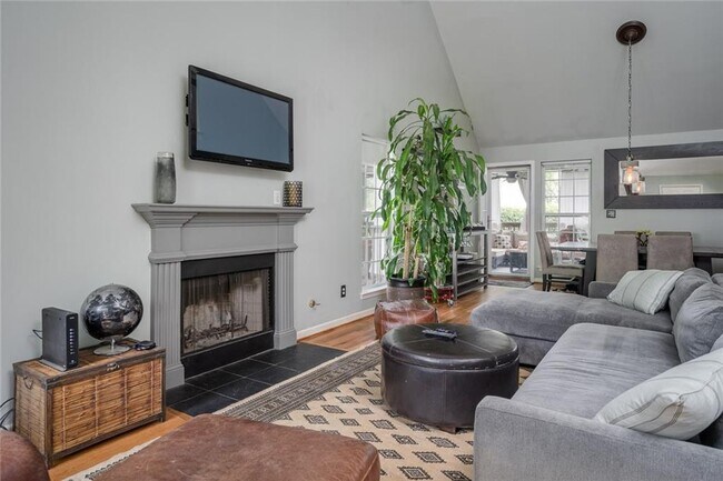 Building Photo - 1254 Avondale Ave SE