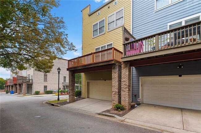 Building Photo - 790 Liberty Commons Dr NW