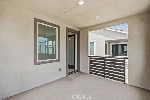 Building Photo - 208 Yerba