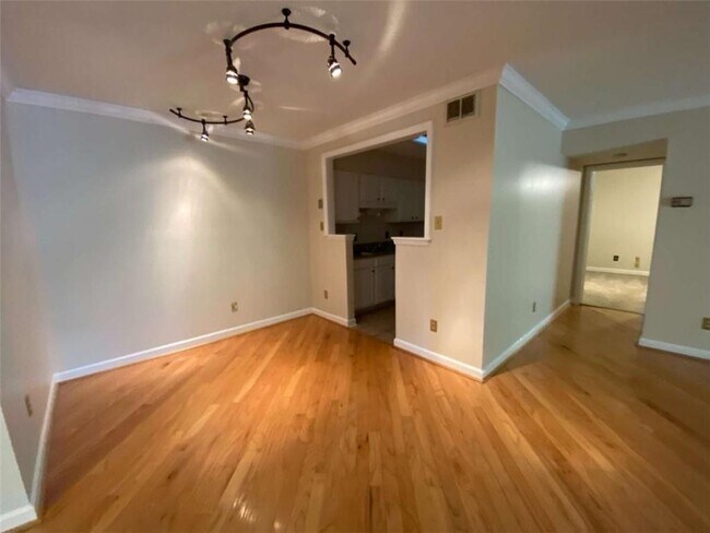 Building Photo - 5005 Wingate Way