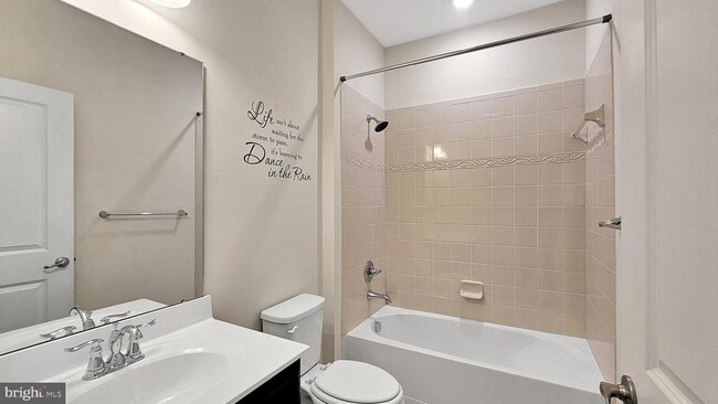 Building Photo - 43369 Southland St