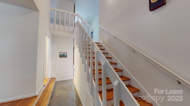 Building Photo - 4025 Woodfox Dr