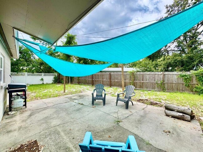 Building Photo - 3957 Wahoo Dr SE