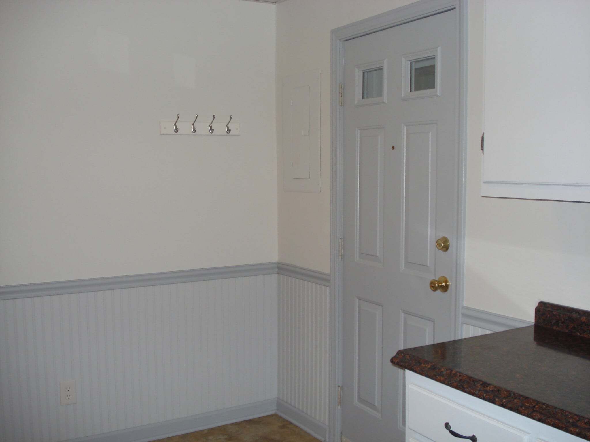 Building Photo - 11 N Wade Ave