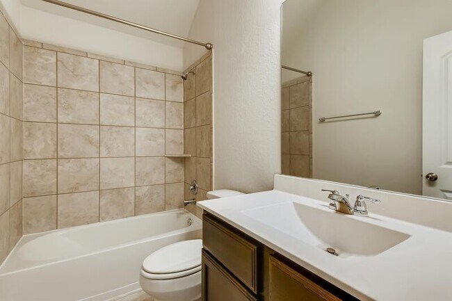 Building Photo - 13827 Quiet Fox Ln