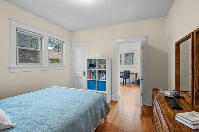Building Photo - Gorgeous Wash Park Bungalow!