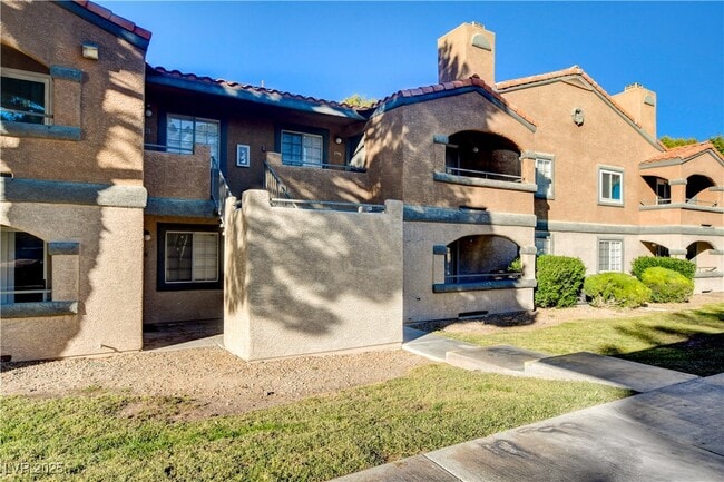 Building Photo - 5260 Mission Monterey Ln