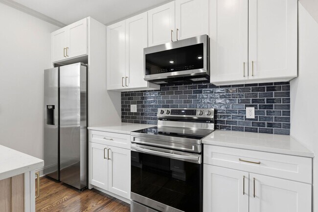 Building Photo - 4695 N 16th St