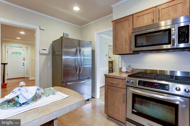 Building Photo - 1717 Juniper St NW