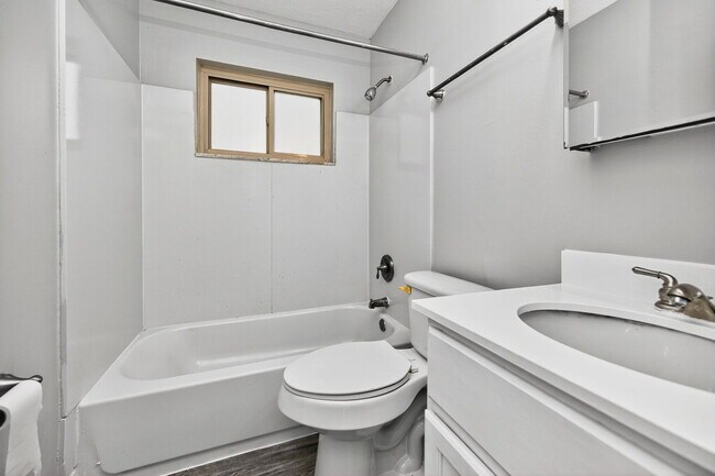 Building Photo - 3505 Telford St