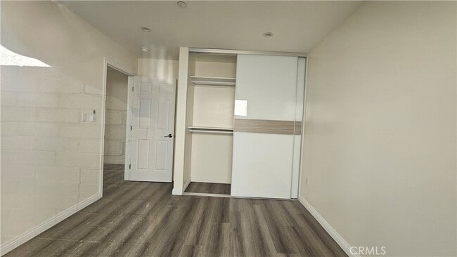 Building Photo - 1203 W Shorb St