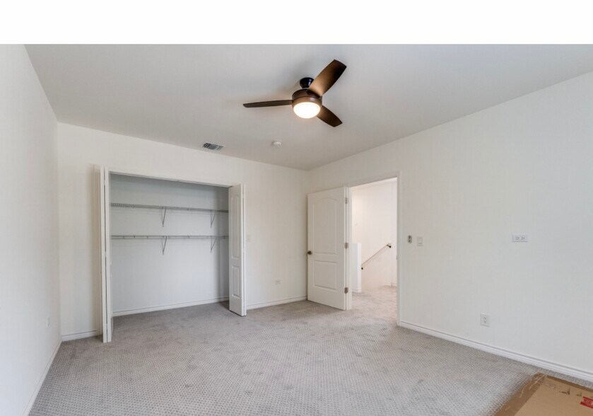 Building Photo - 156 Pioneer Rd