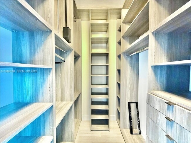 Building Photo - 1451 Brickell Ave