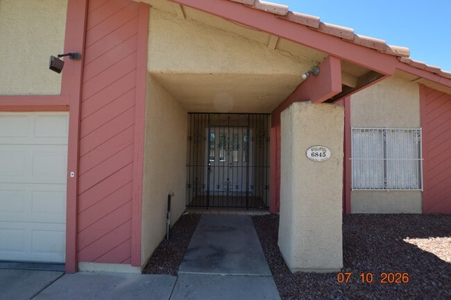 Building Photo - 6845 Zamora Dr