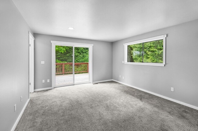 Building Photo - 4Bd/3Ba Duvall House
