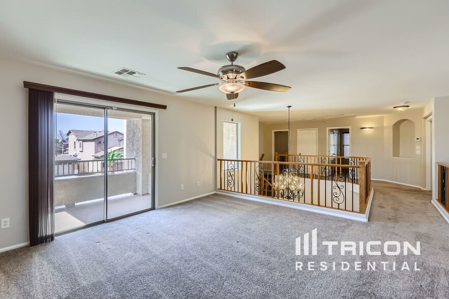 Building Photo - 40781 W Robbins Dr
