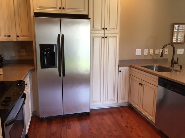 Building Photo - 3 Bedroom 2.5 Bath Townhouse in Eaglewood Retreat - James Island