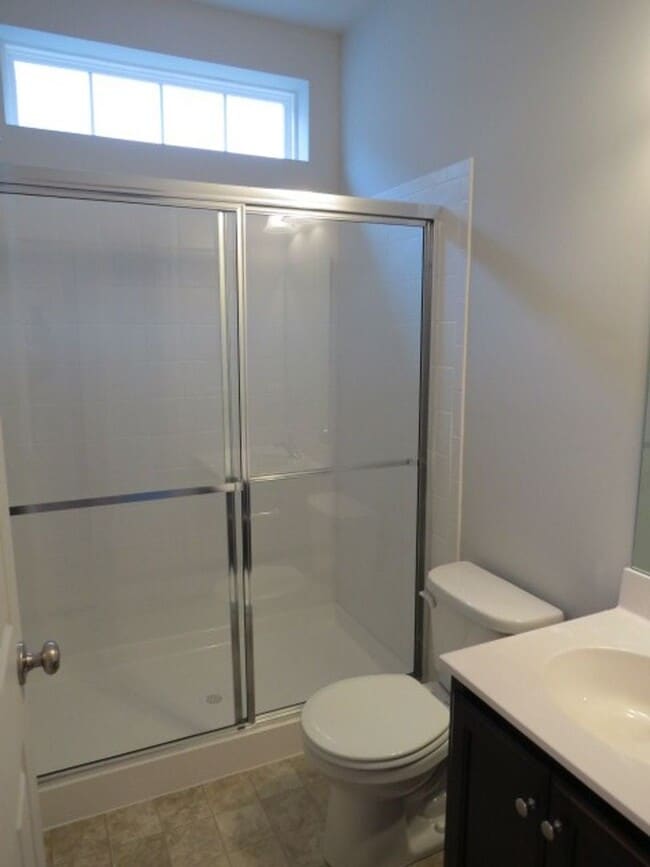 Building Photo - Pennsburg Beautiful 2 Bedroom 1.5 bath Tow...