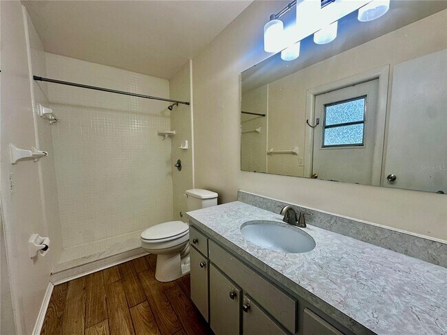 Building Photo - 141 Poe Dr