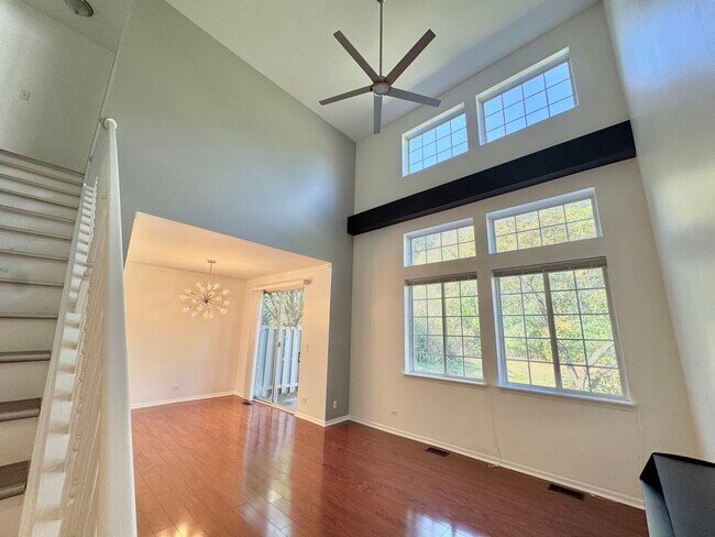 Building Photo - 58 W Briarwood Dr