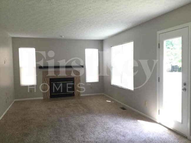 Building Photo - 7249 Bennell Dr