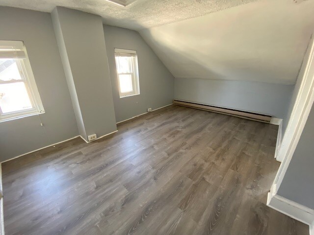 Building Photo - 112 Walnut St