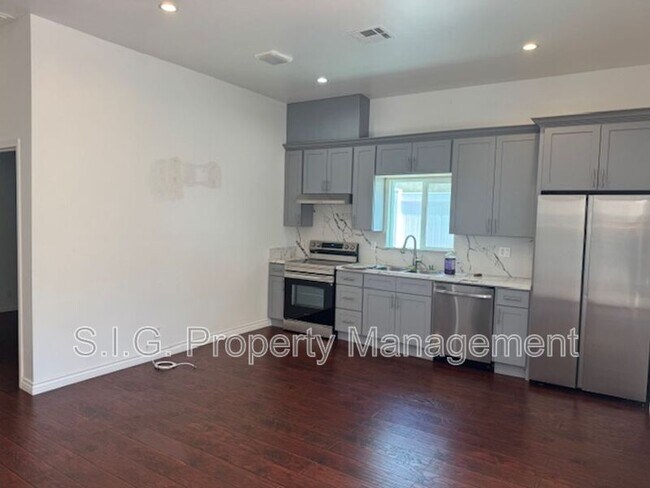 Primary Photo - 7747 Valmont St