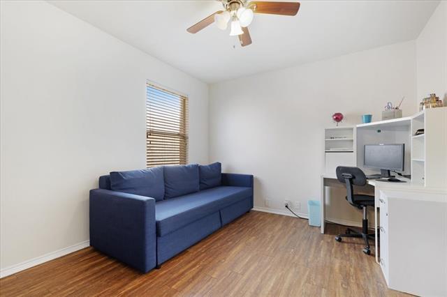 Building Photo - 8420 Silverbell Ln