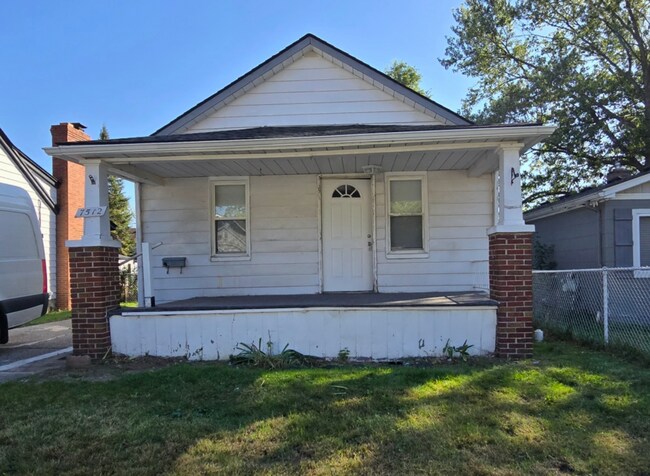Primary Photo - Cute 2 bed 1 bath 1 car garage