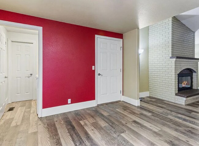 Building Photo - 132 Lloyellen Dr