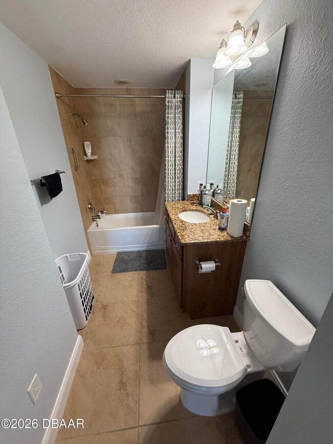 Building Photo - 2801 S Ridgewood Ave