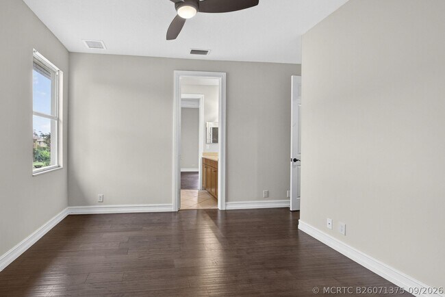 Building Photo - 625 Glenfield Way