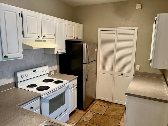 Building Photo - 2615 Maitland Crossing Way