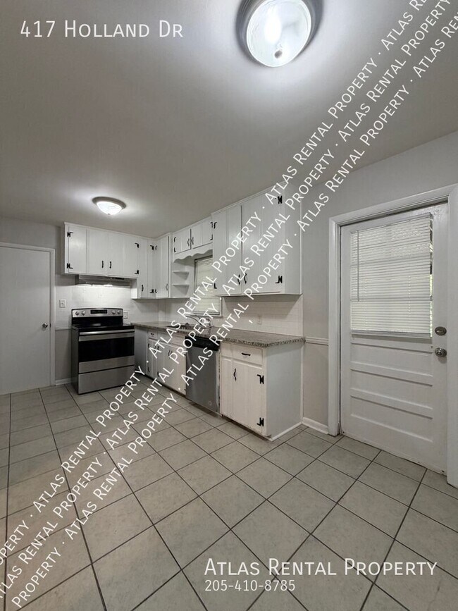 Building Photo - 417 Holland Dr