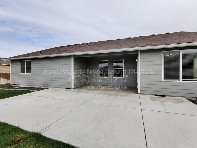 Building Photo - 603 Hilltop View St