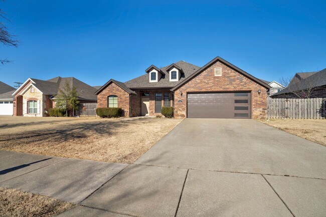 Building Photo - Stunning 4 Bed 2 Bath Home close to Elm Springs Walmart!