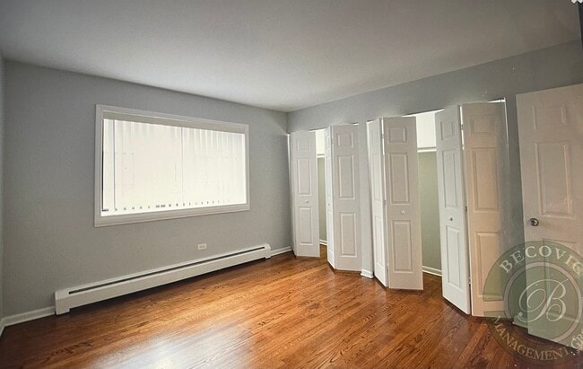 Building Photo - 5534 N Winthrop Ave