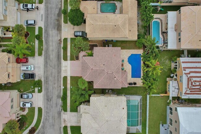Building Photo - 725 NW 156th Ave