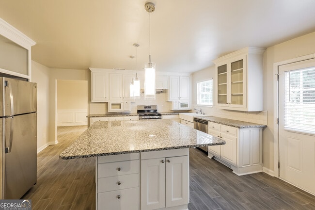 Building Photo - 1562 Gunstock Ct