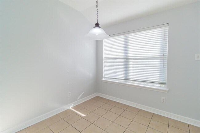 Building Photo - 19643 Summerlin Dr